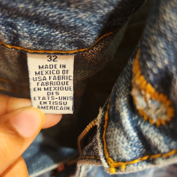 True Religion Men's Distressed Blue Jeans - Picture 5 of 6